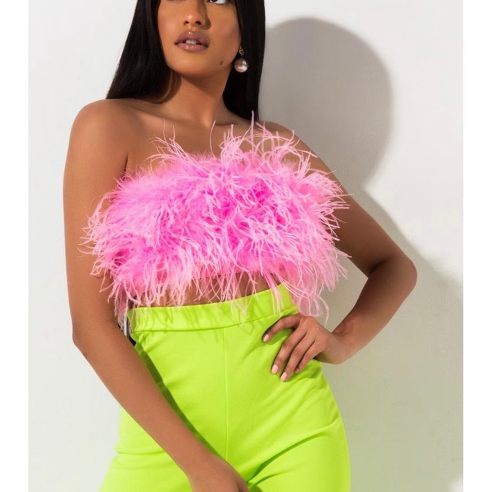 ISO Akira “Fun Times” pink faux feather crop top